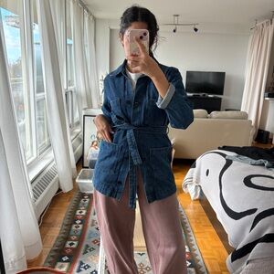 ARITZIA Denim Belted Shirt XS